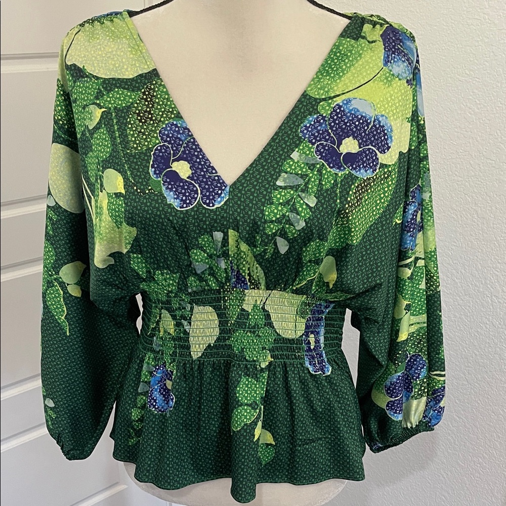 White House Black Market Green & Blue Floral V-Neck Smocked Waist Blouse NWOT